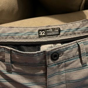 Hurley short